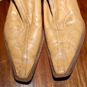 Artisinal Italian Camel Boots with punchout embroidery- VINTAGE